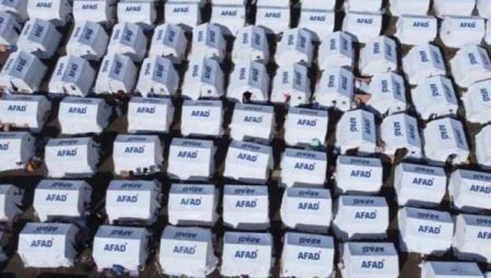 AFAD vilayet il paylaştı: İşte zelzele bölgesinde kurulan çadır sayısı!